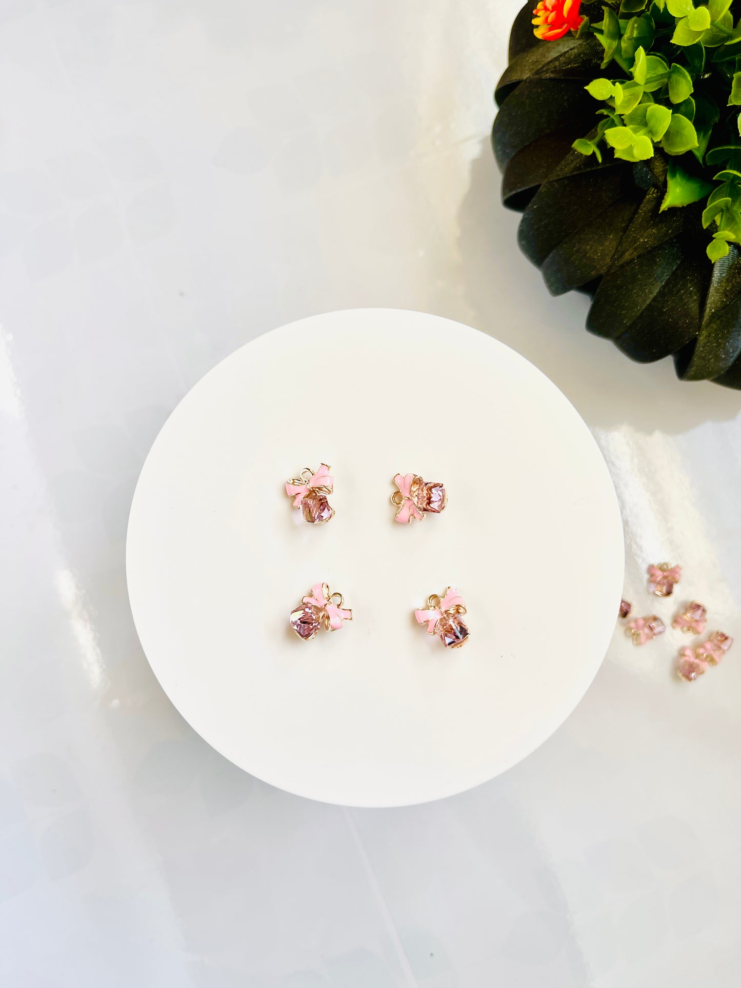 Pink cube bow charms no2 gold plate alloy charm