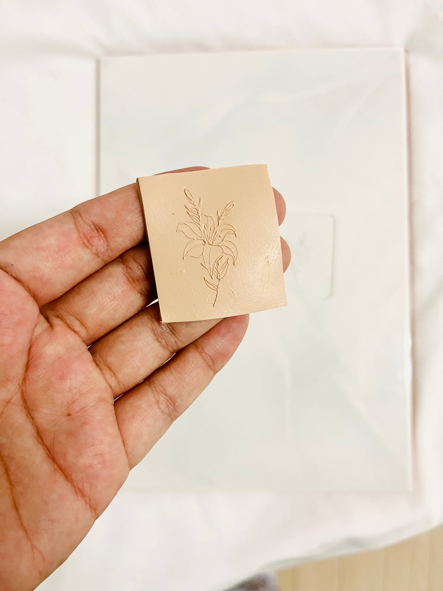 Lily texture tile