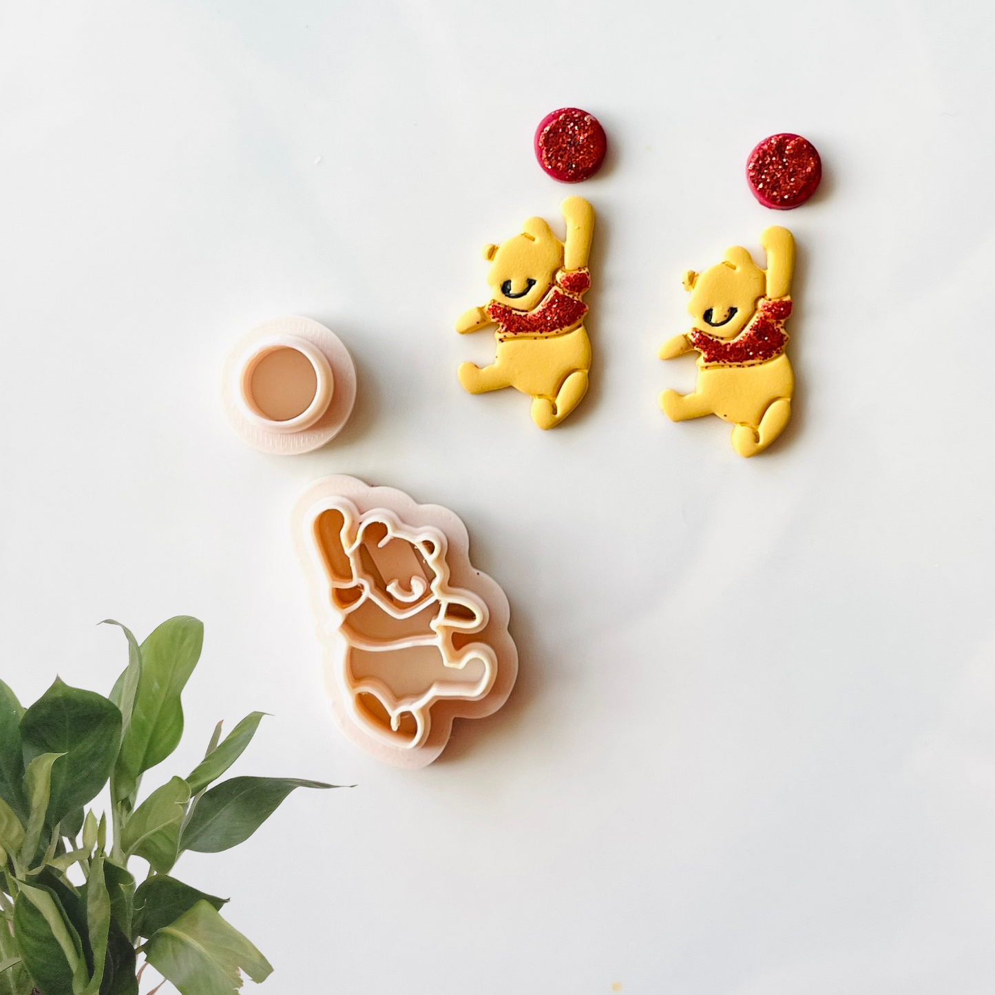 Honey bear cutter