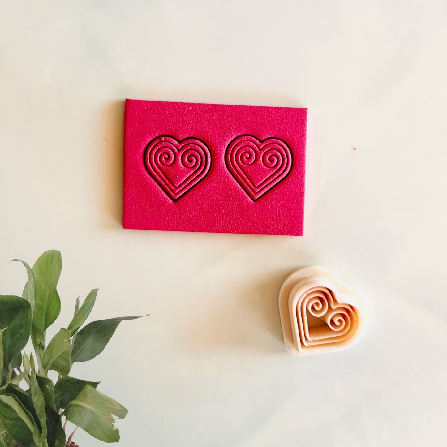 heart deco stud cutter #301a