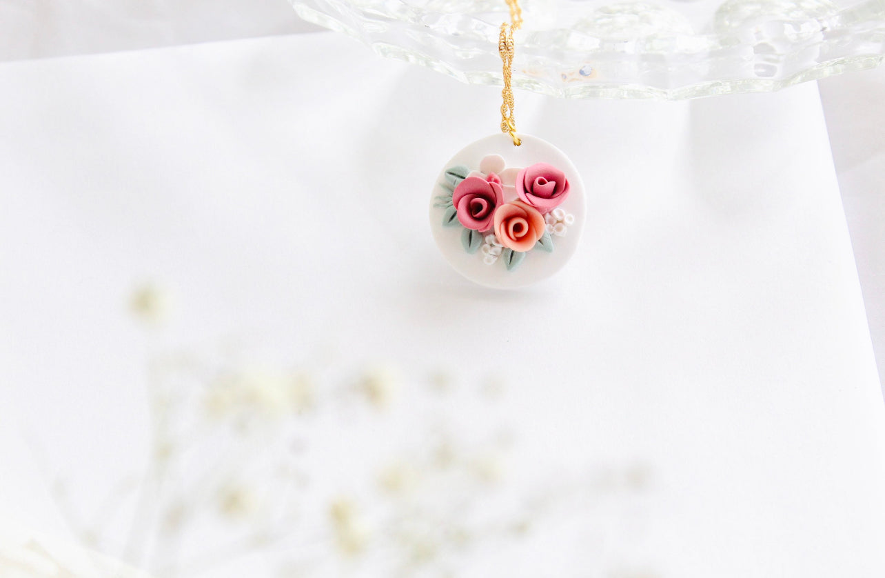 Dusty rose Floral clay pendant gift for mom | Mother’s Day gift pendant | floral bridal pendant | Delicate pendant with miniature roses