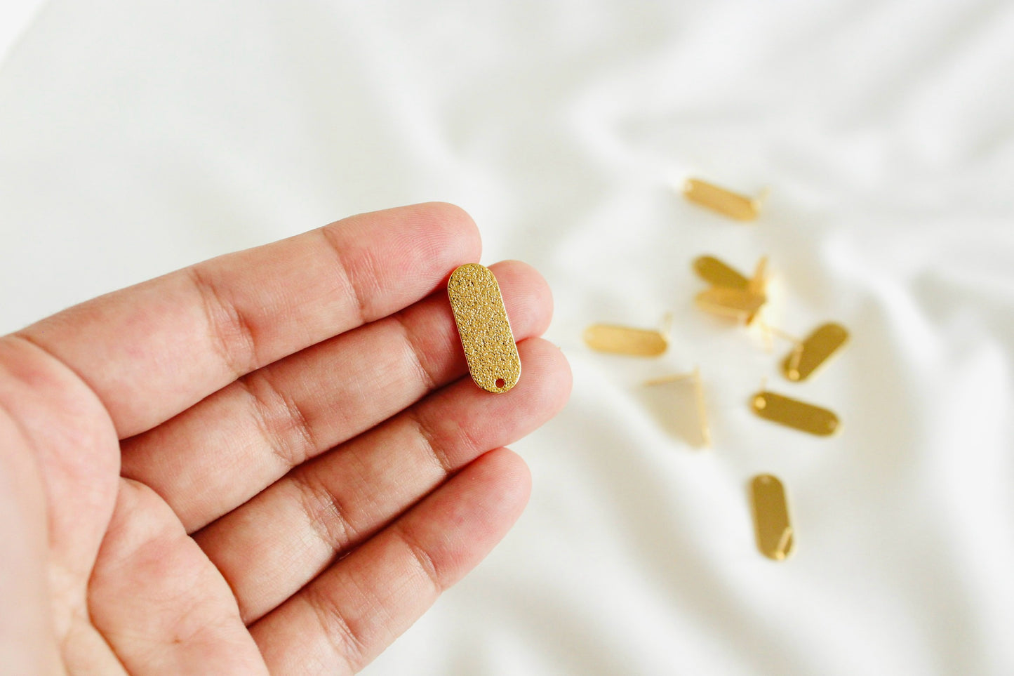 Gold plated gold bar post ( 2 pcs )