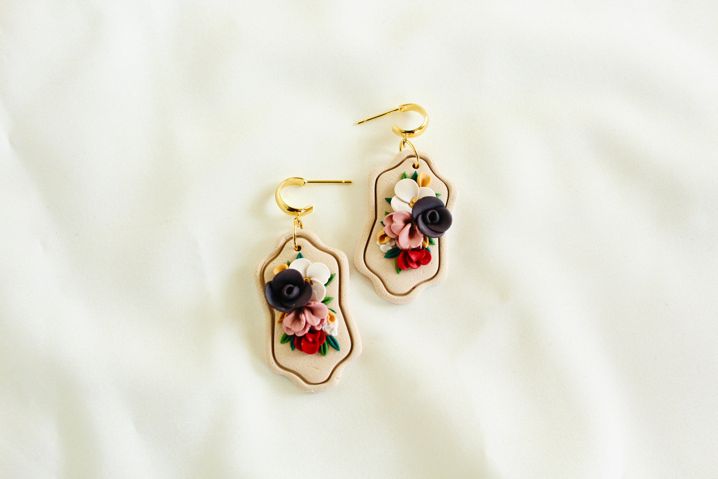 Beach theme floral hoop dangle
