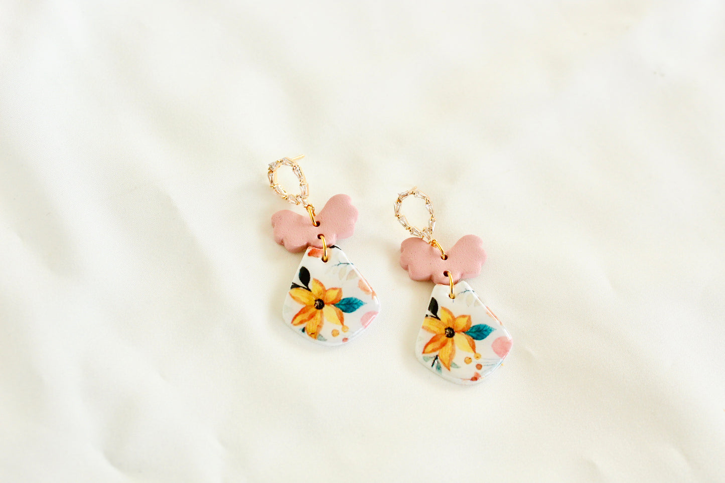 Yellow sunflowers dangles