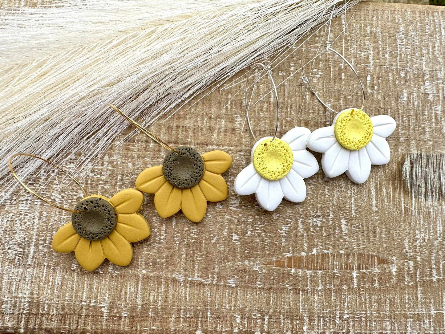 Half daisy flower set ( flower and center circle cutter )