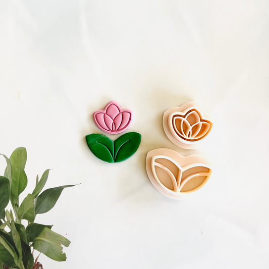 Embossed tulip cutter set