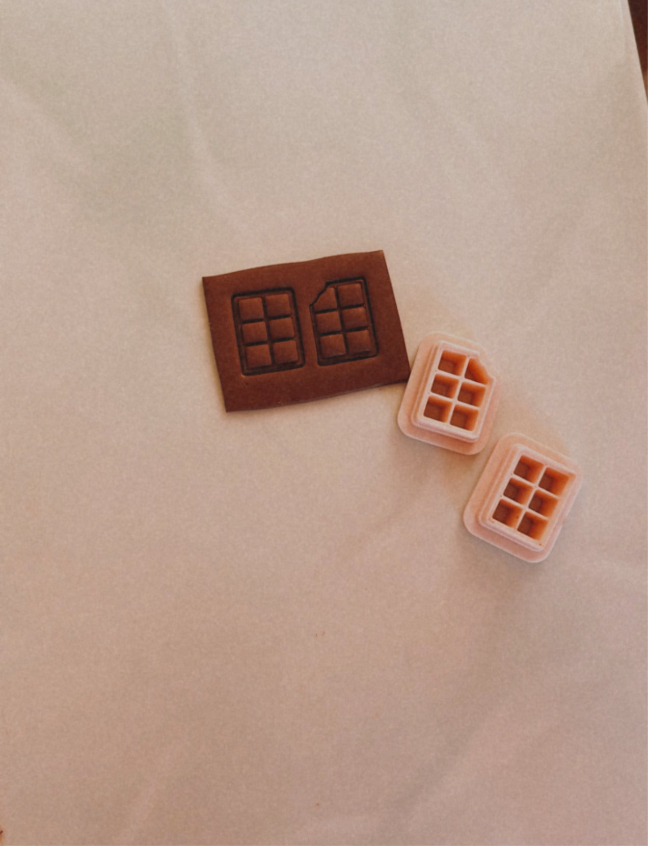 Chocolate bar cutter