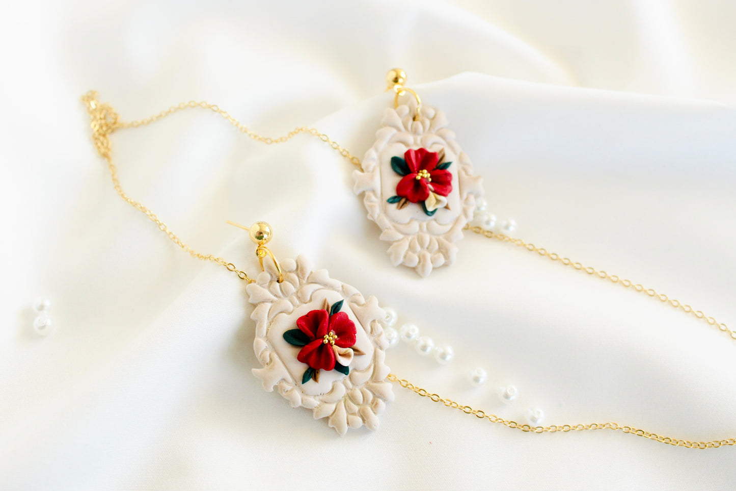 Laura vintage earrings | bridal earrings vintage style | valentines earrings