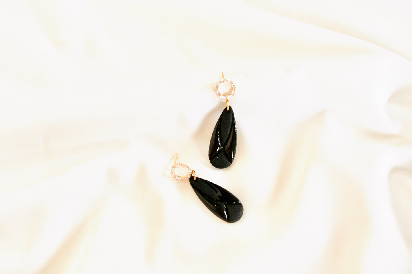 sara ~ elegant black earrings |valentine black earrings